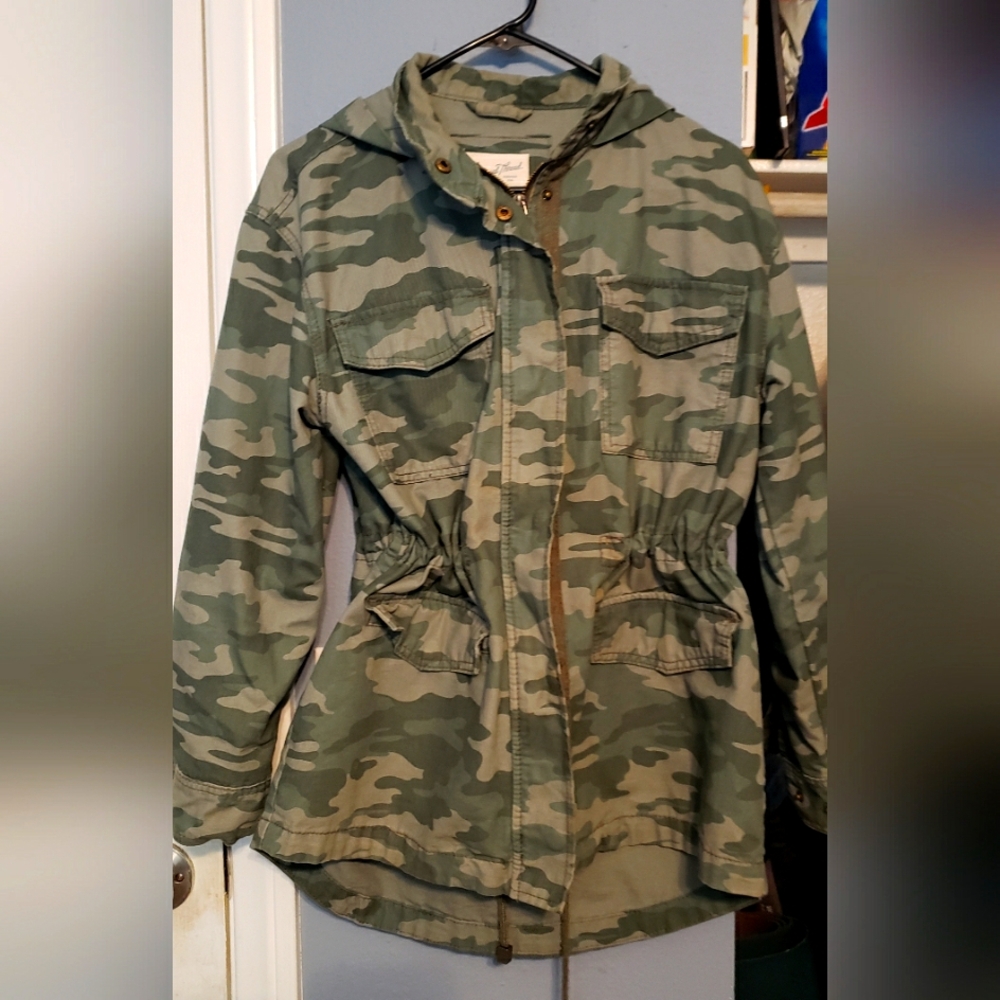 Universal Threads Camo utility jacket